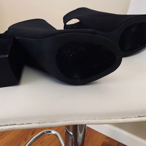 ‼️SOLD‼️‼️‼️‼️‼️STEVE MADDEN CUTOUT HEEL - Picture 7 of 7